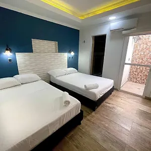 https://apartamento-laureles-estadio-luxury.colombiamedellinhotels.com